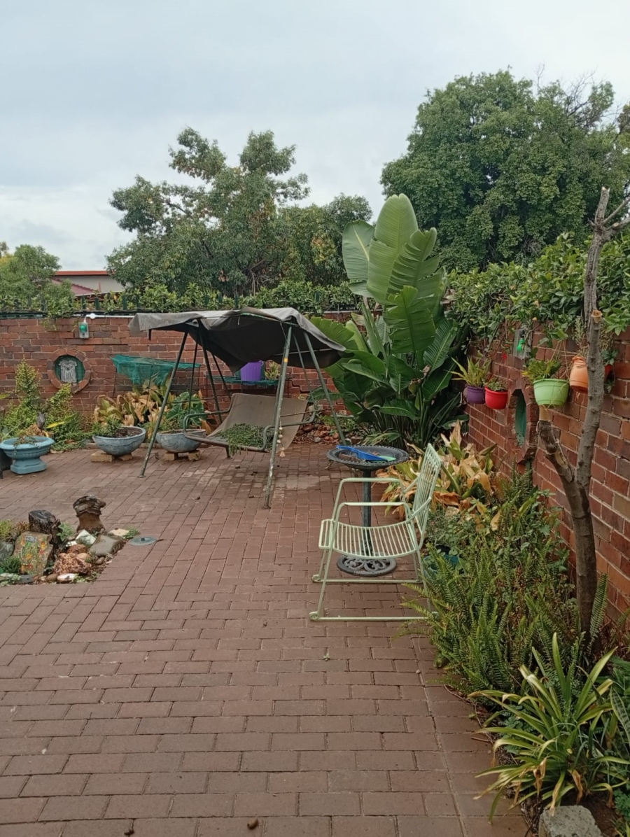 2 Bedroom Property for Sale in Meiringspark North West